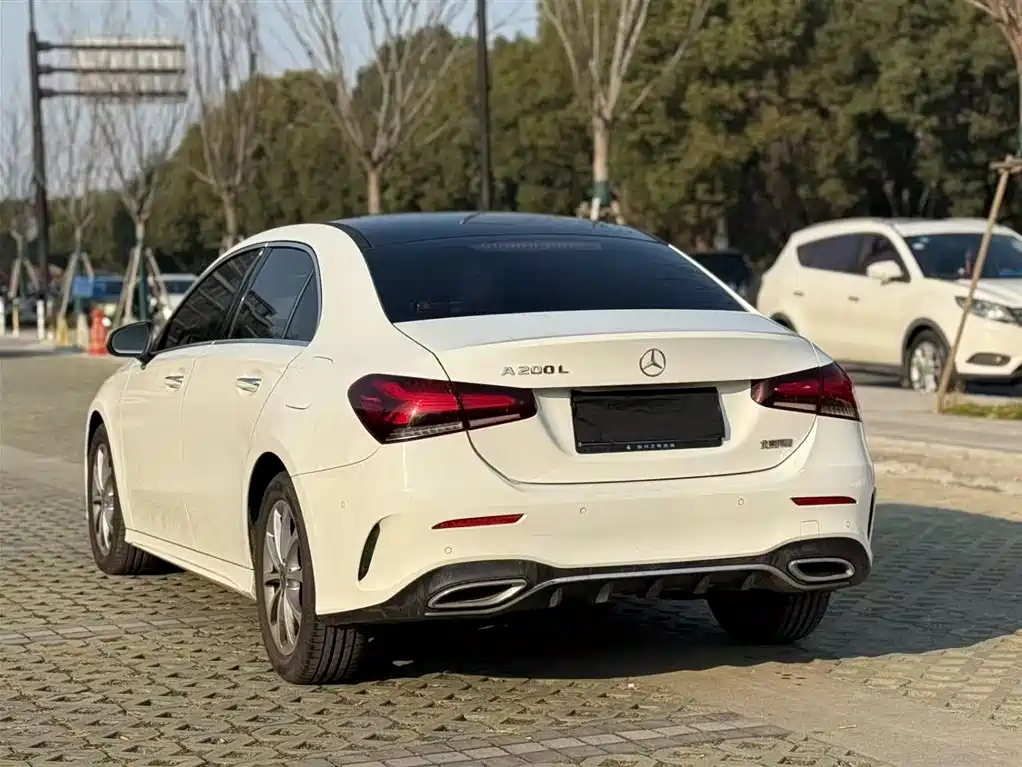 MERCEDES-BENZ A CLASS