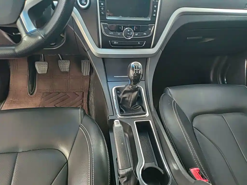 Geely Emgrand — миниатюра 14