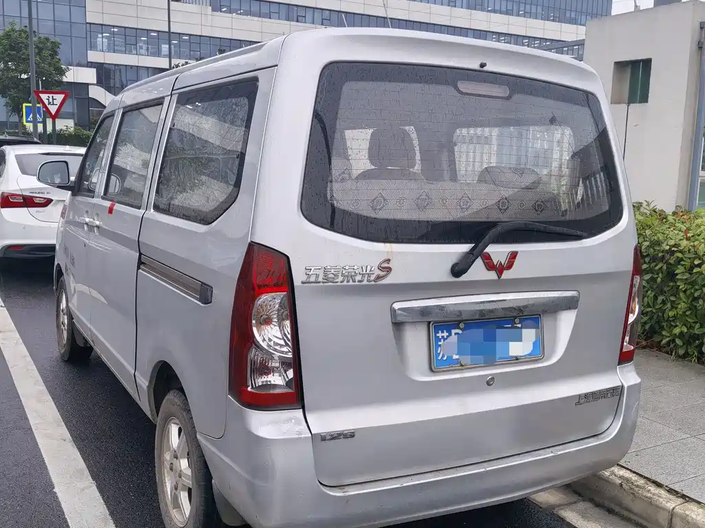 Wuling Rongguang — миниатюра 6