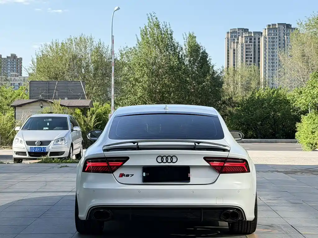 Audi RS 7 2016 RS 7 4.0T Sportback performance