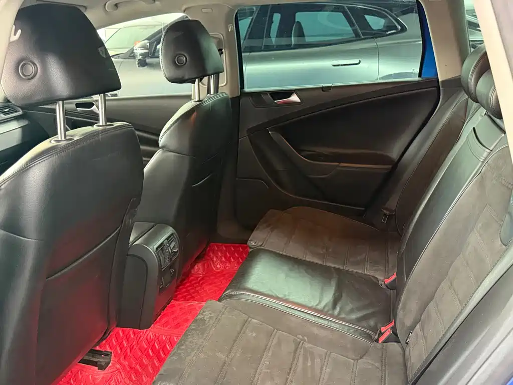 Volkswagen Passat 2008 R36