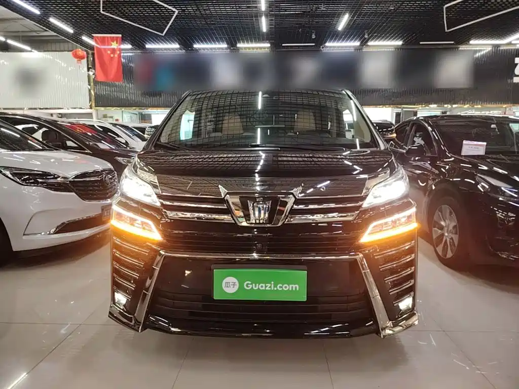 Toyota Vellfire — миниатюра 3