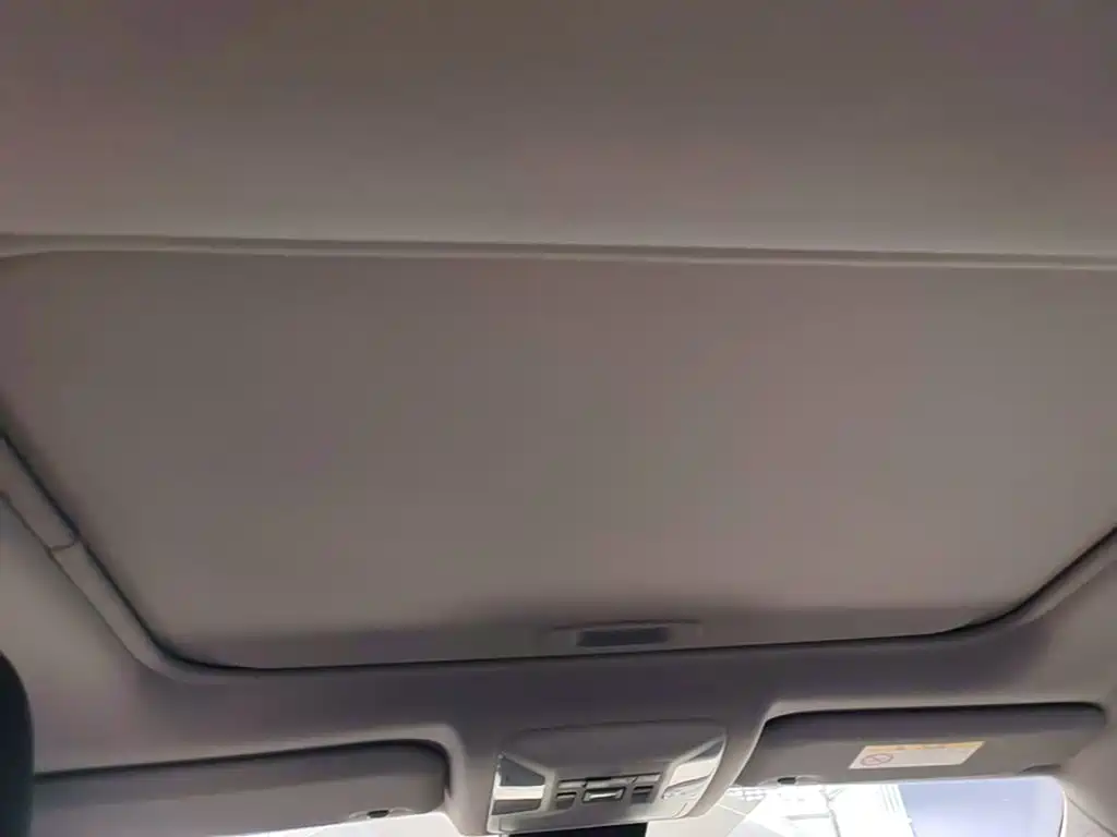 Toyota RAV4 — миниатюра 18