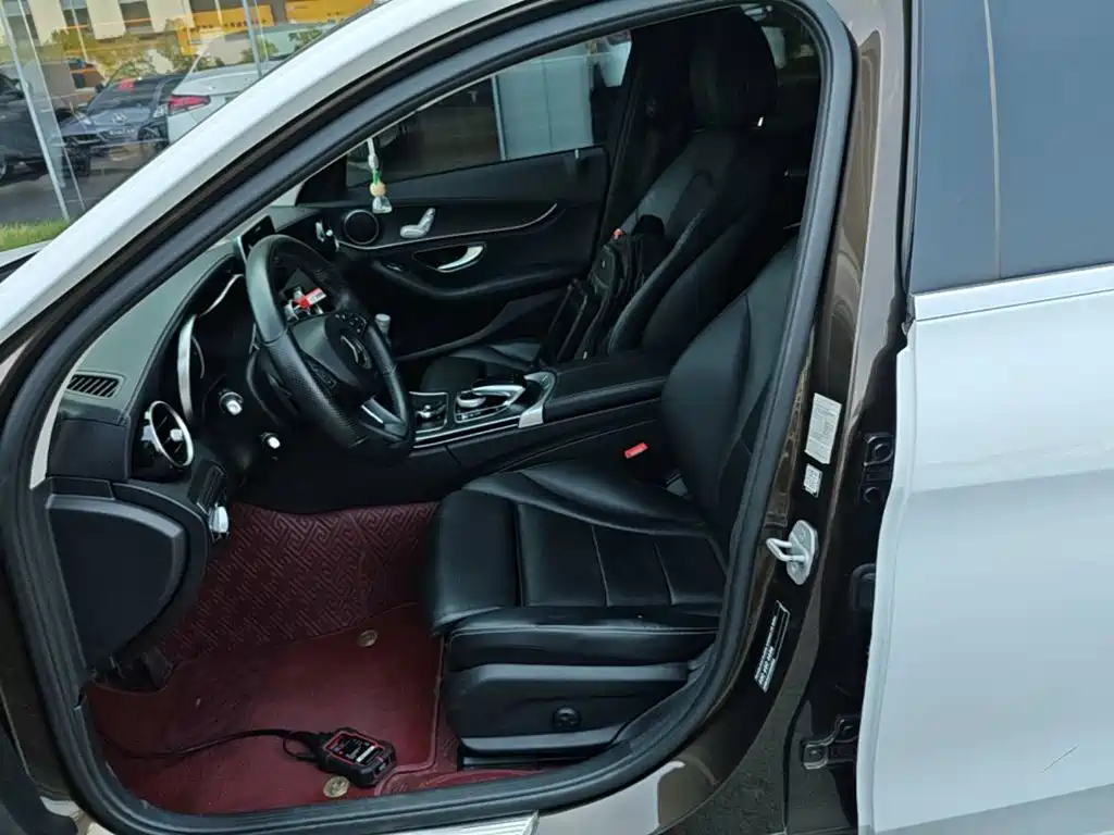 Mercedes-Benz C-Class — миниатюра 15