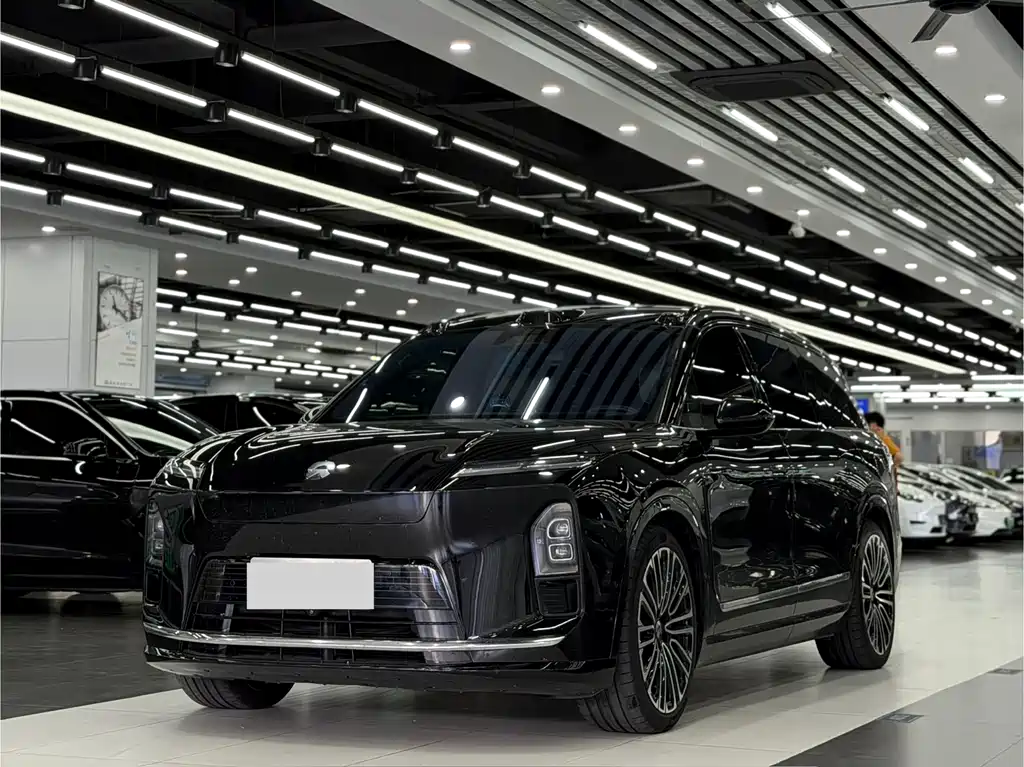 NIO ES8