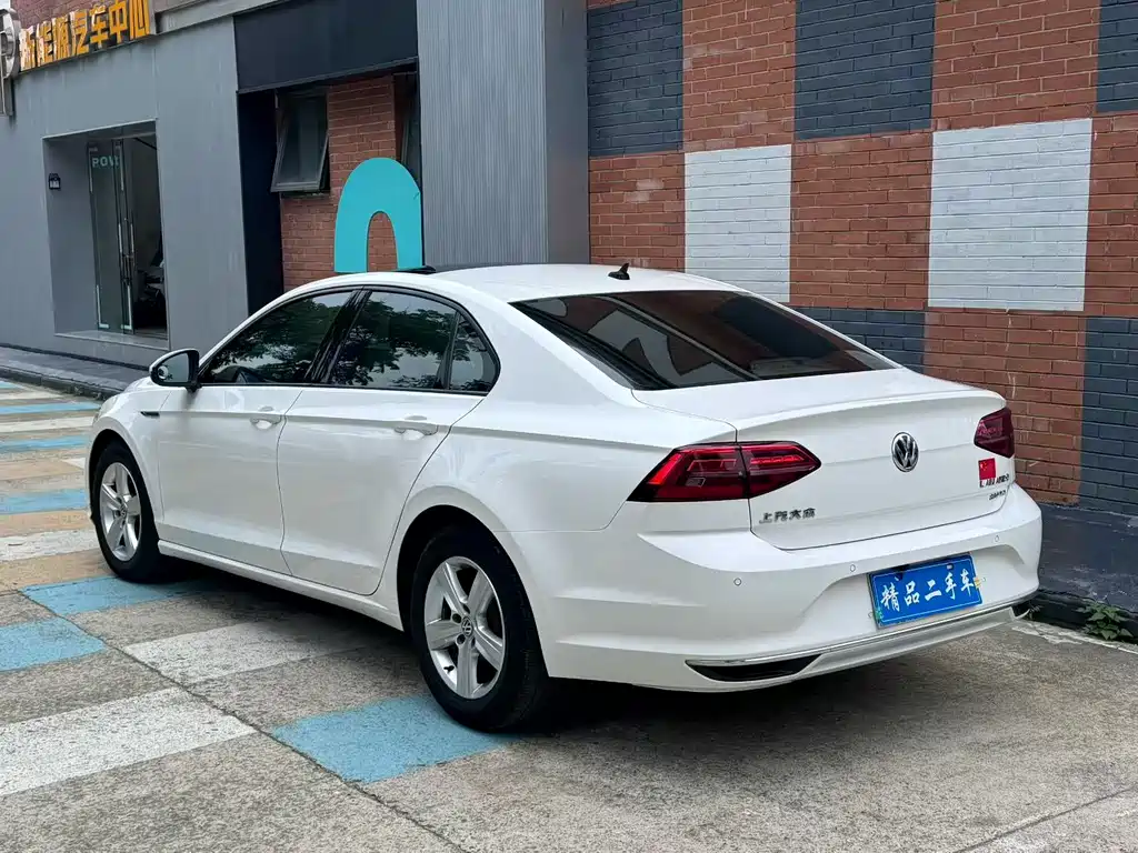 Volkswagen Lamando 2019 230TSI DSG VI