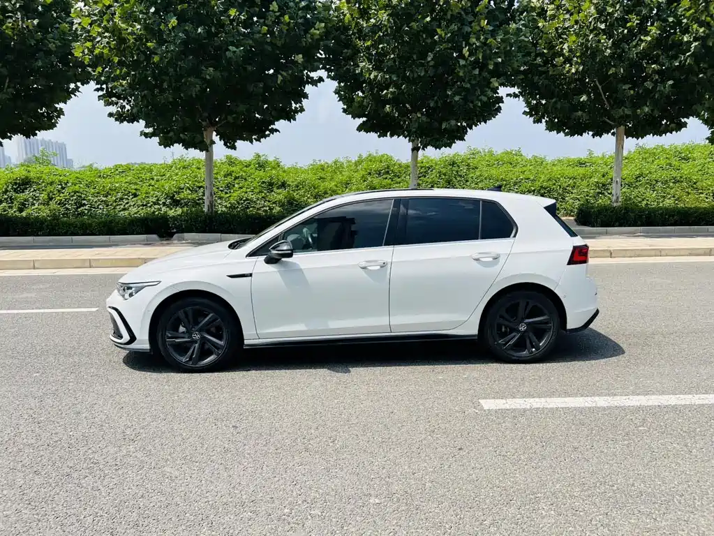 Volkswagen Golf — миниатюра 10