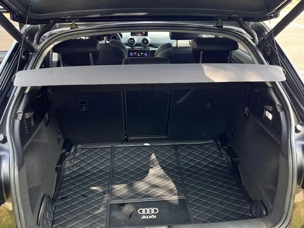 Audi Q2L — миниатюра 12