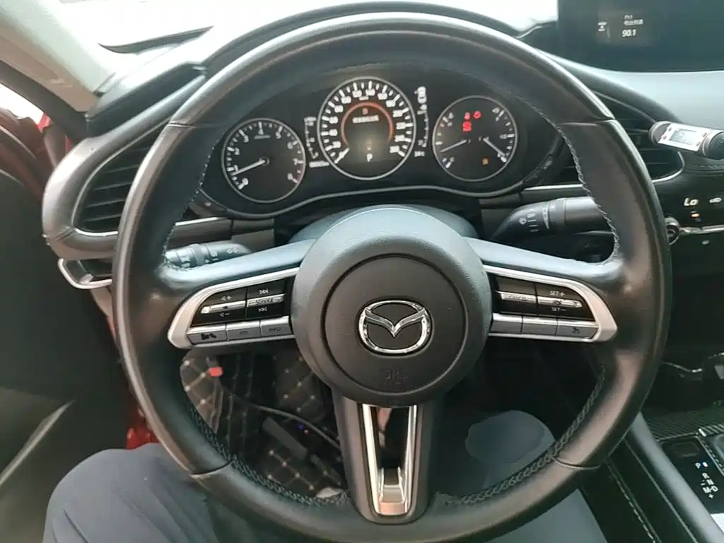 Mazda 3 Axela — миниатюра 11