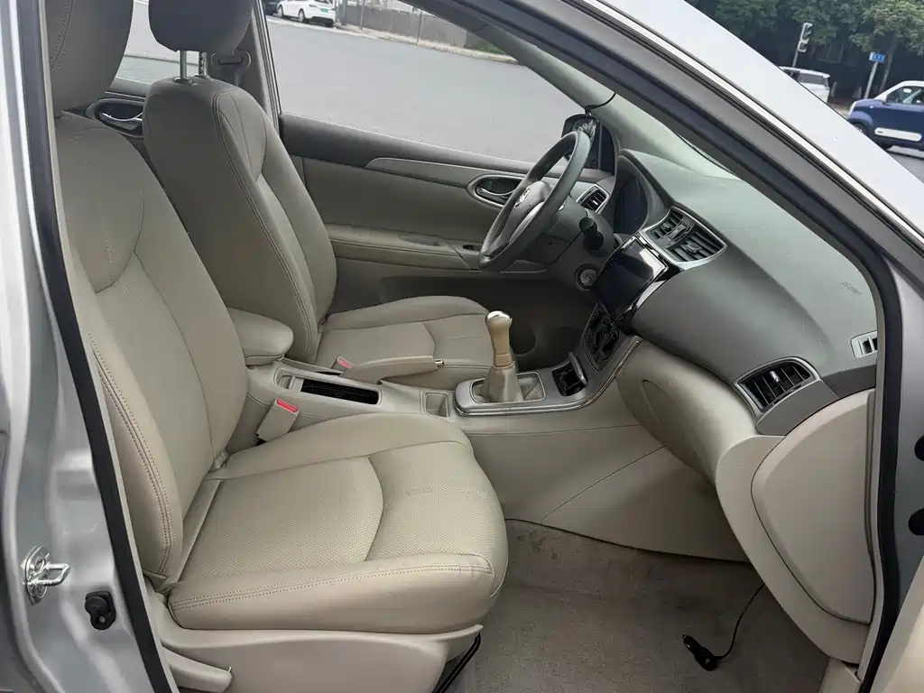 Nissan Sylphy — миниатюра 8