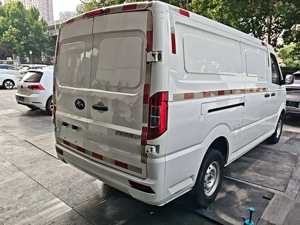 Geely Shuailing — миниатюра 7