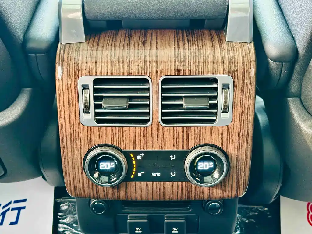 Land Rover Range Rover — миниатюра 14