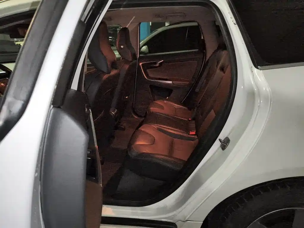 Volvo XC60 — миниатюра 18