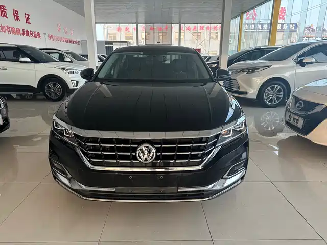 VOLKSWAGEN PASSAT 2020