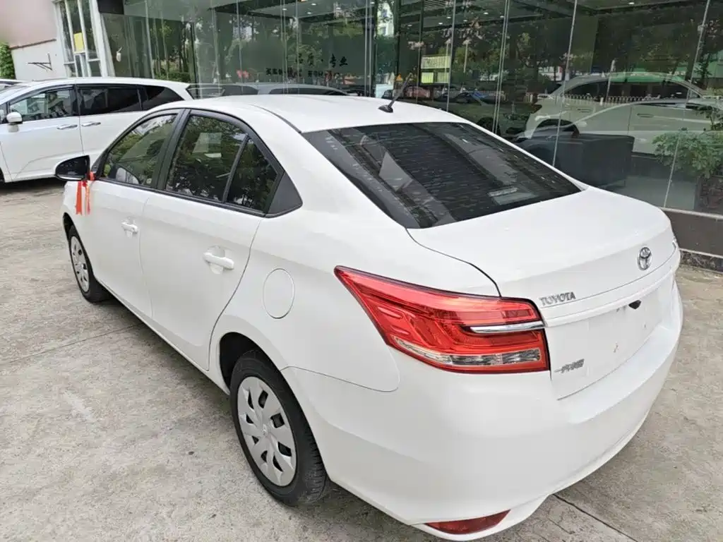 Toyota Vios — миниатюра 5