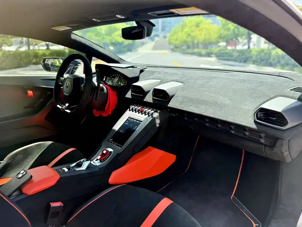 Lamborghini Huracán — миниатюра 4