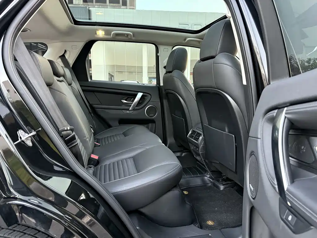 LAND ROVER DISCOVER SPORTS