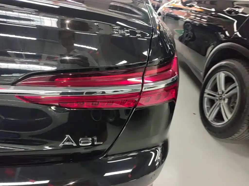 Audi A6L 2021 40 TFSI Luxury