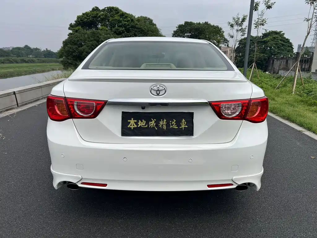 Toyota Reiz — миниатюра 11