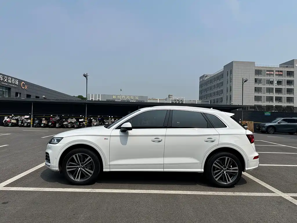 Audi Q5L 2020 45 TFSI Premium Sport