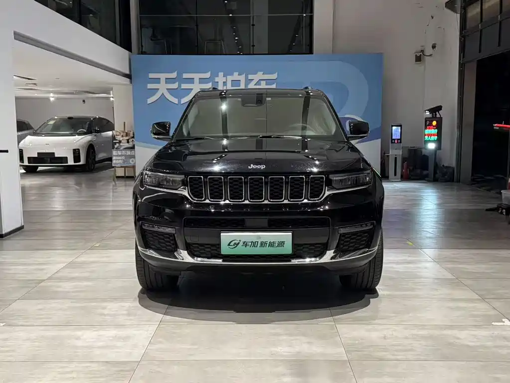 JEEP GRAND CHEROKEE 4XE