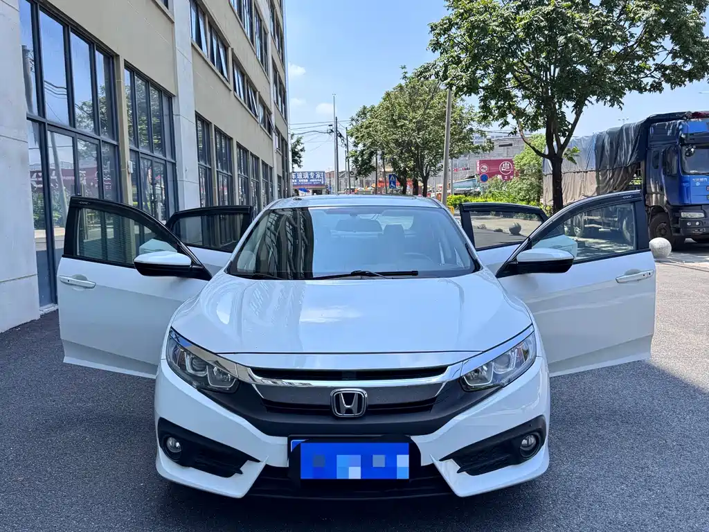 Honda Civic — миниатюра 7