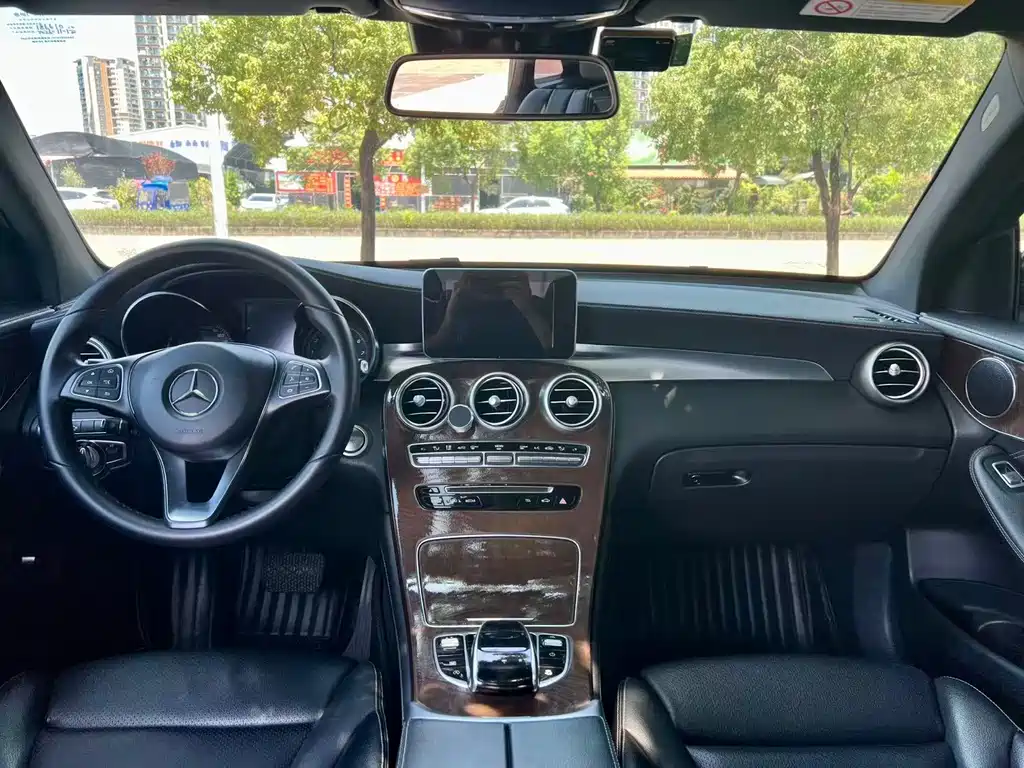 Mercedes-Benz GLC — миниатюра 5