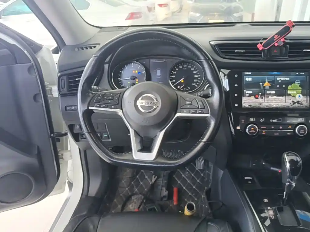 Nissan X-Trail — миниатюра 11
