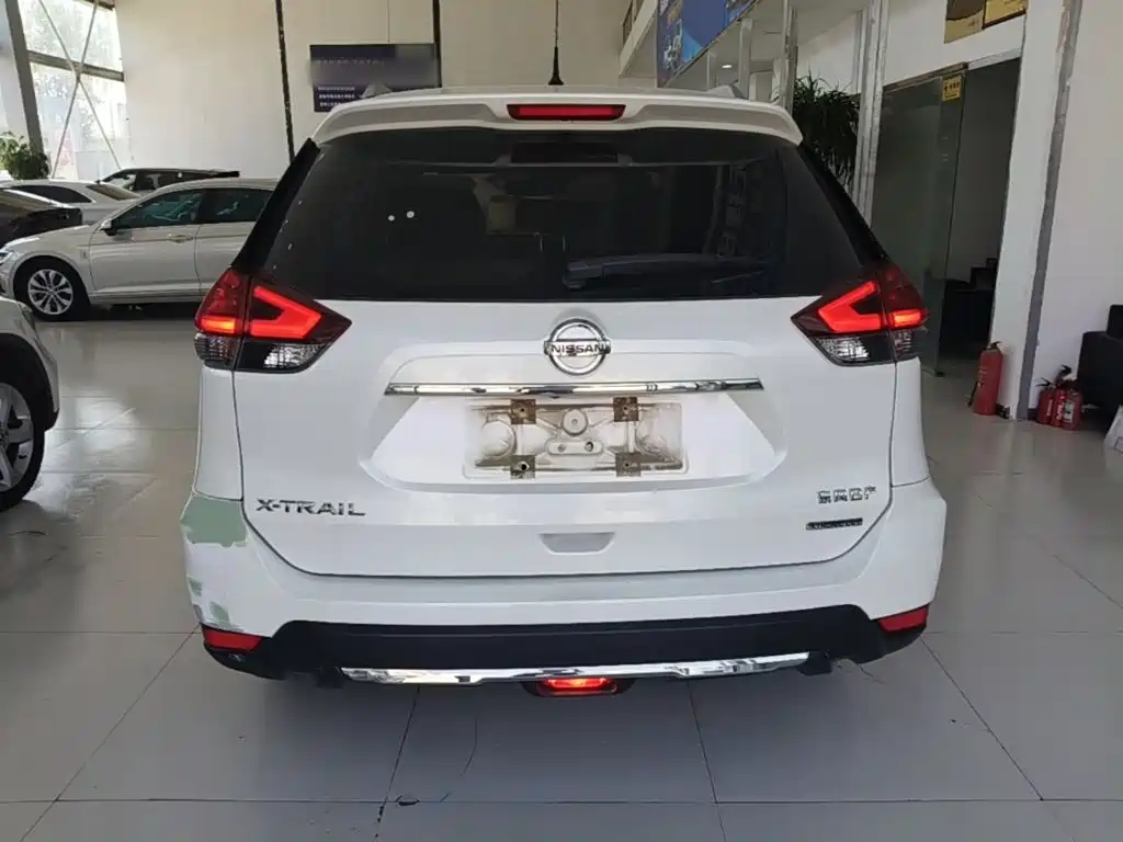 Nissan X-Trail — миниатюра 6