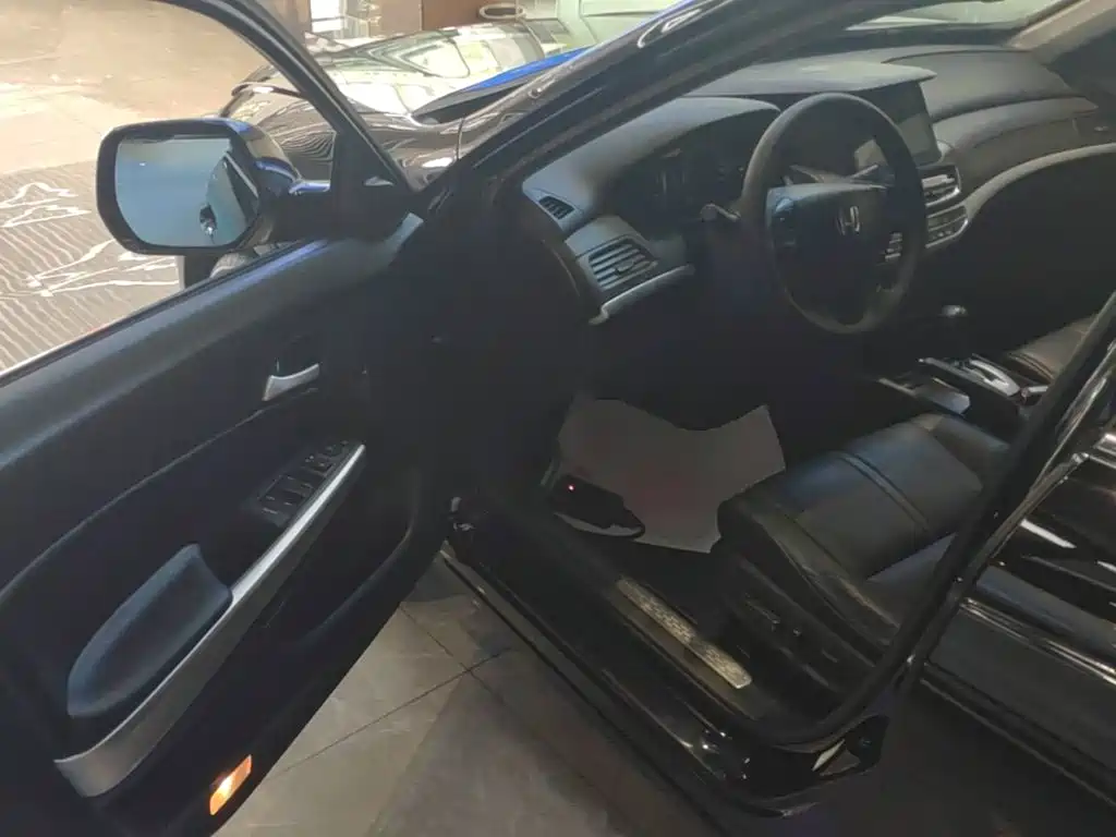 Honda Crosstour — миниатюра 16
