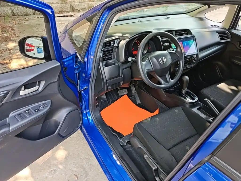 Honda Fit — миниатюра 16
