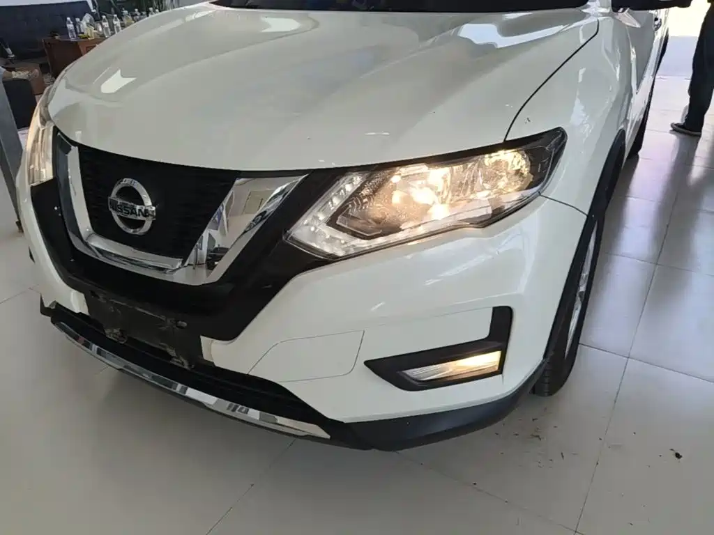 Nissan X-Trail — миниатюра 24