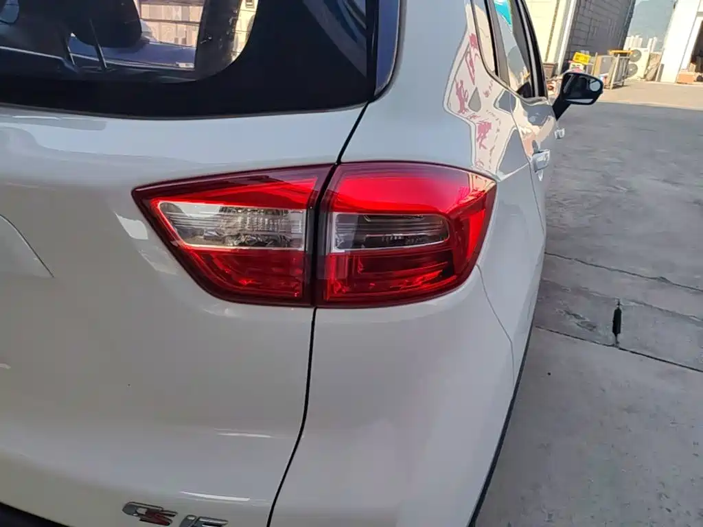 Changan CS15 — миниатюра 8