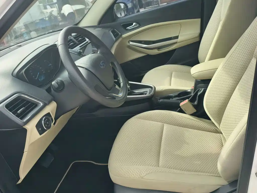 Ford Escort 1.5L Auto Comfort Type, фото 15