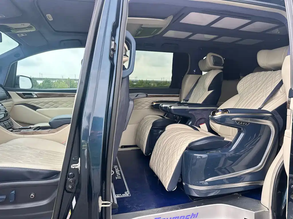 GAC Motor Trumpchi M8 — миниатюра 11