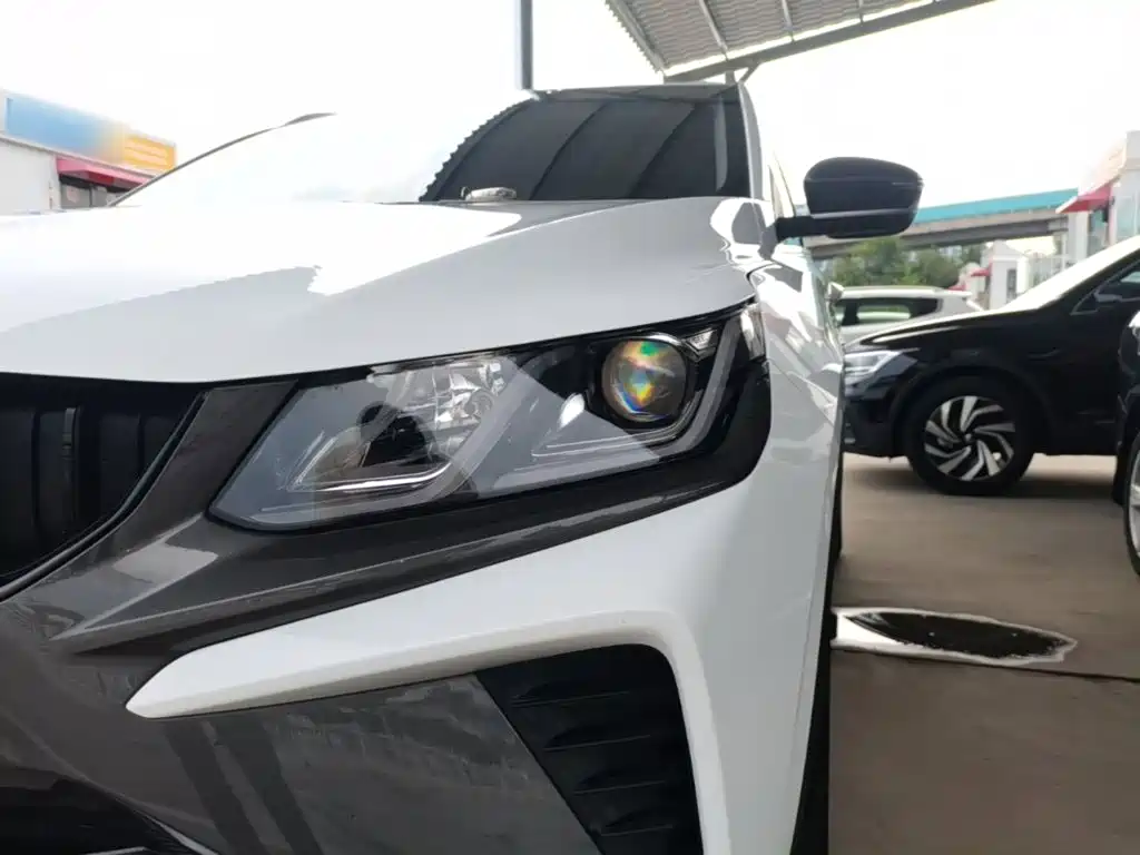 Geely Binyue — миниатюра 24