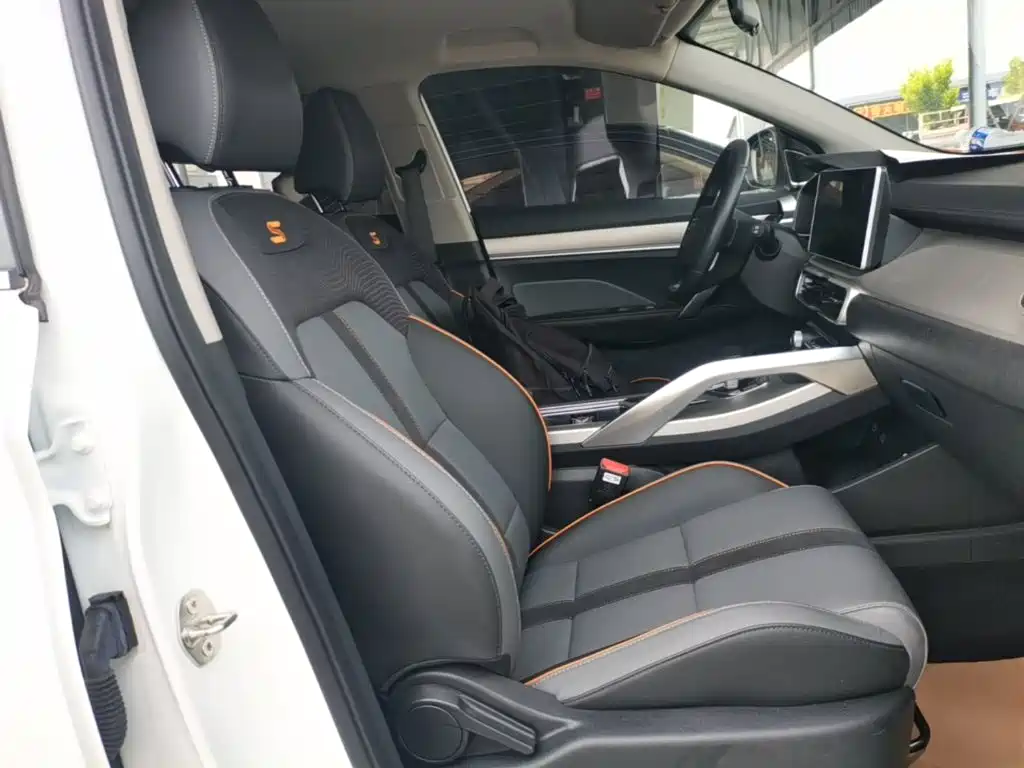 Geely Binyue — миниатюра 25