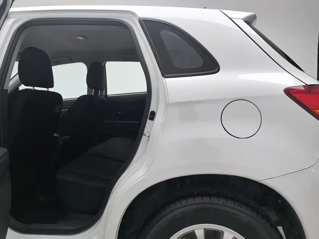 Mitsubishi ASX — миниатюра 15