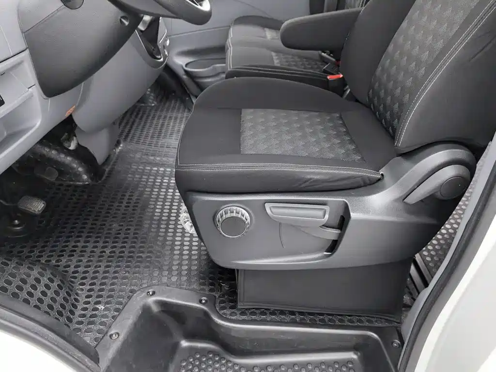 MAXUS V80 — миниатюра 20