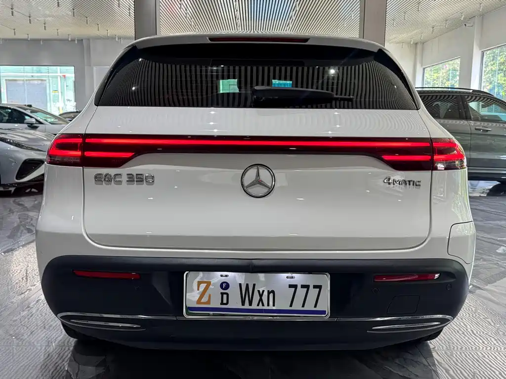 Mercedes-Benz EQC — миниатюра 22