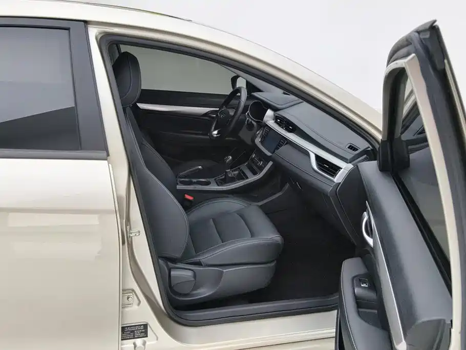 Geely Emgrand — миниатюра 8