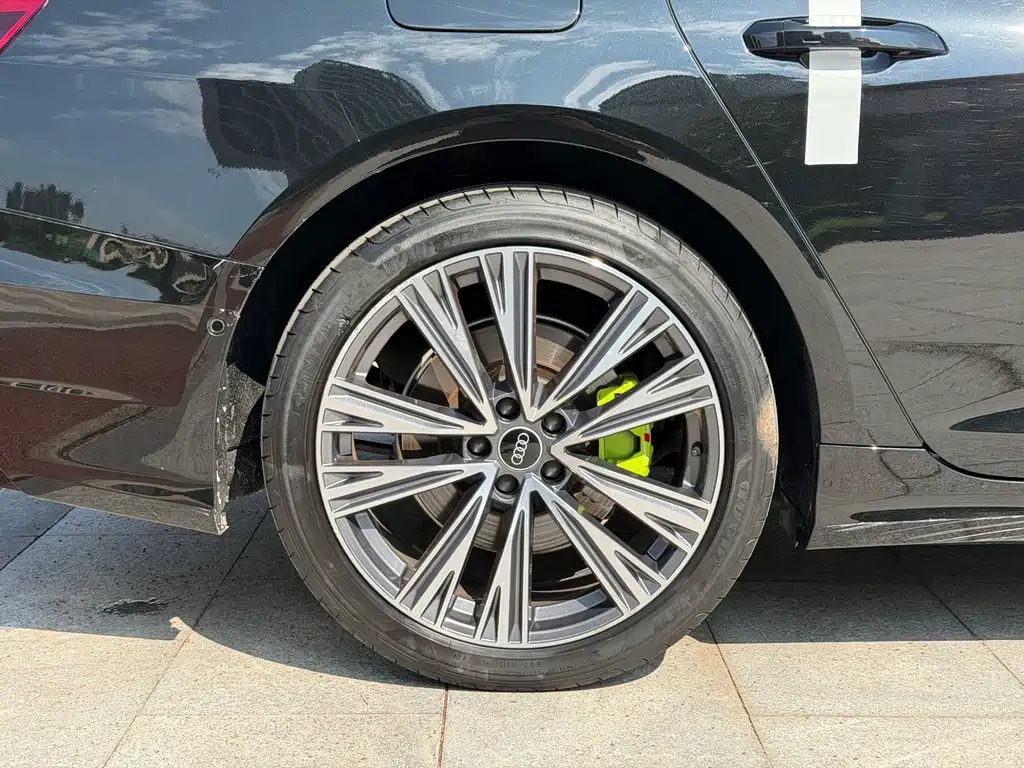Audi A6L — миниатюра 9