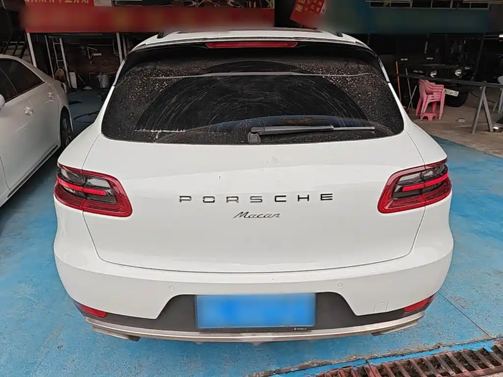 Porsche Macan — миниатюра 6