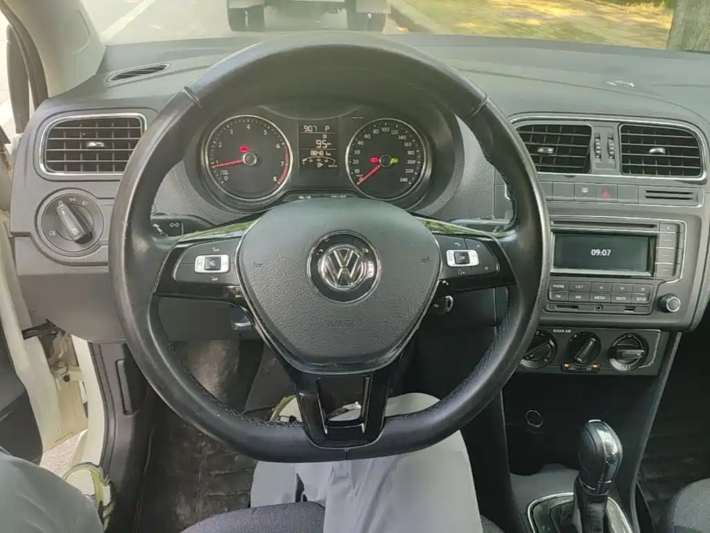 Volkswagen Polo — миниатюра 11