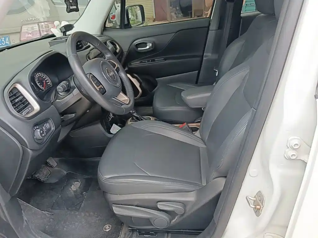 Jeep Renegade — миниатюра 15