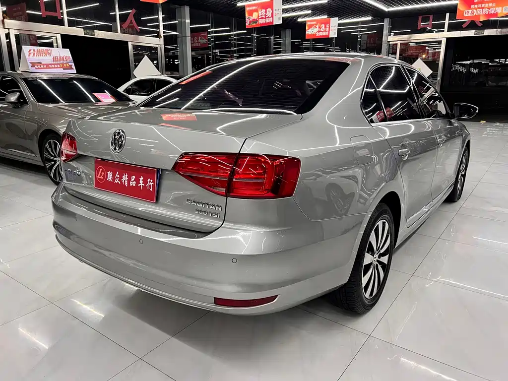 Volkswagen Sagitar — миниатюра 4
