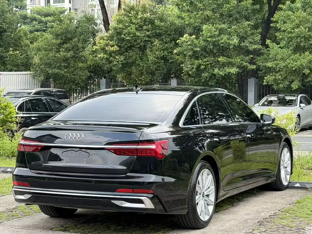Audi A6L — миниатюра 12