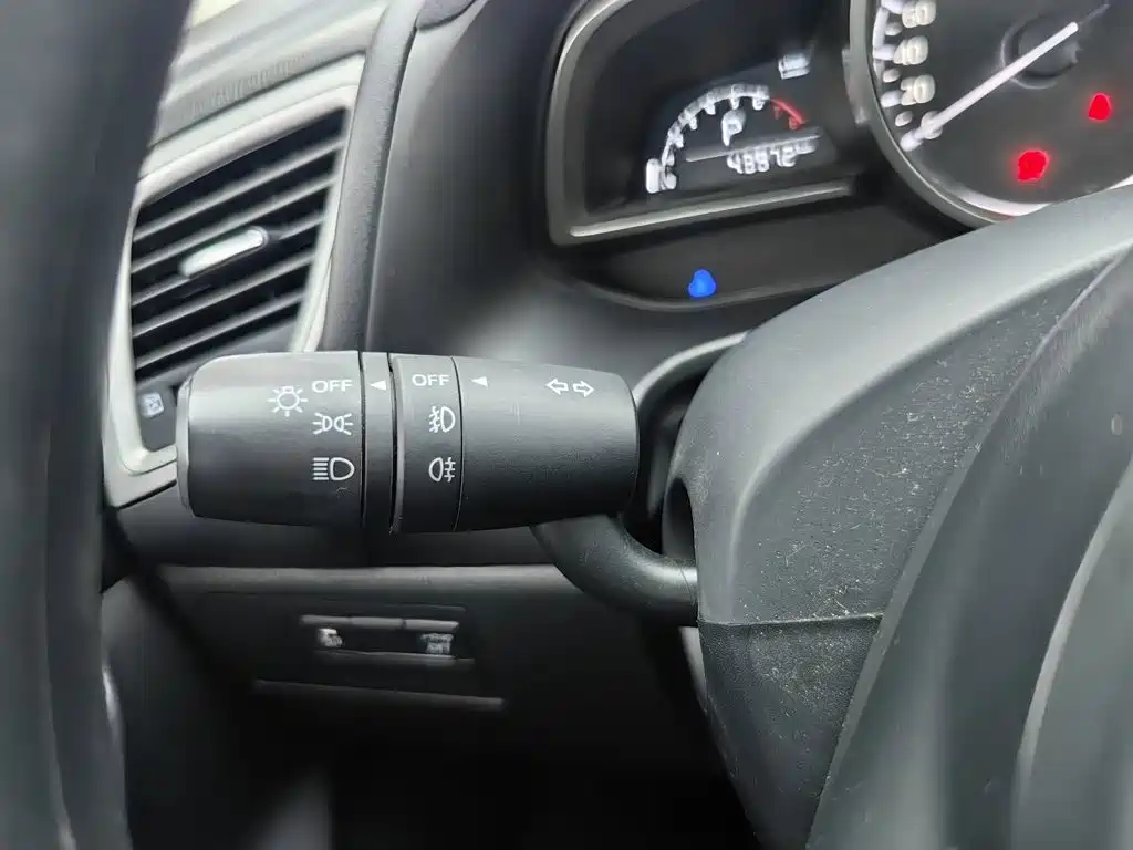 Mazda 3 Axela — миниатюра 21