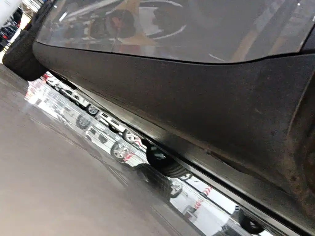Tesla Model Y — миниатюра 22
