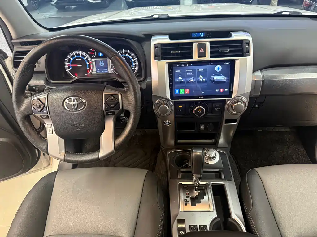 Toyota 4Runner — миниатюра 10